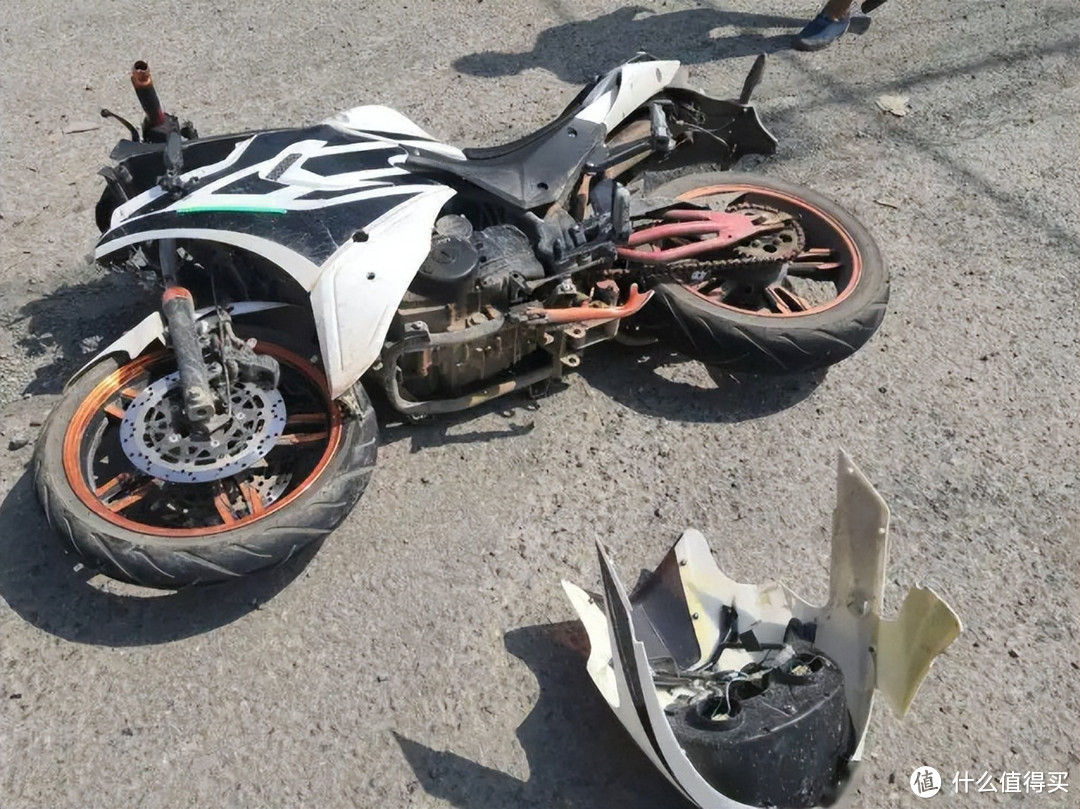 为什么摩托车记录仪，这么贵，还有这么多人买？