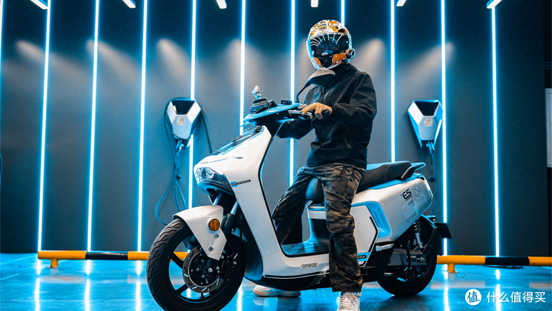 可油可电 百公里油耗1.5L 增程式动力摩托车来了 宗申森蓝ES5增程版将上市